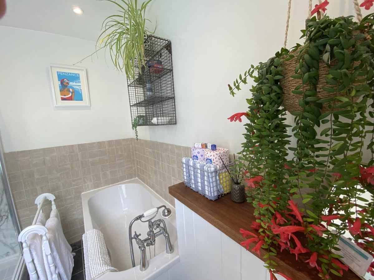 Spacious, Seaside, Victorian Home "Bay View Terrace", Penzance Buitenkant foto
